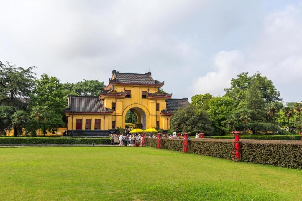 Grand Bravo Guilin Hotell Exteriör bild