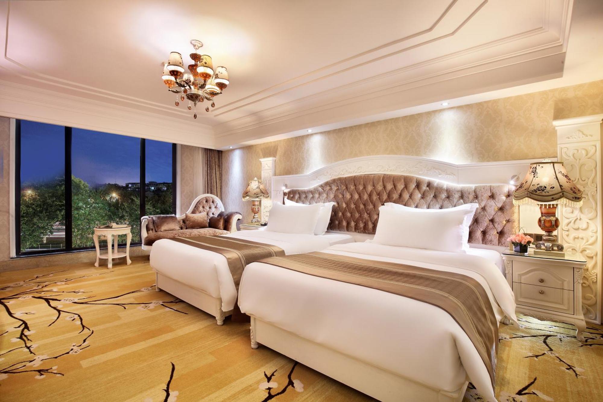 Grand Bravo Guilin Hotell Exteriör bild