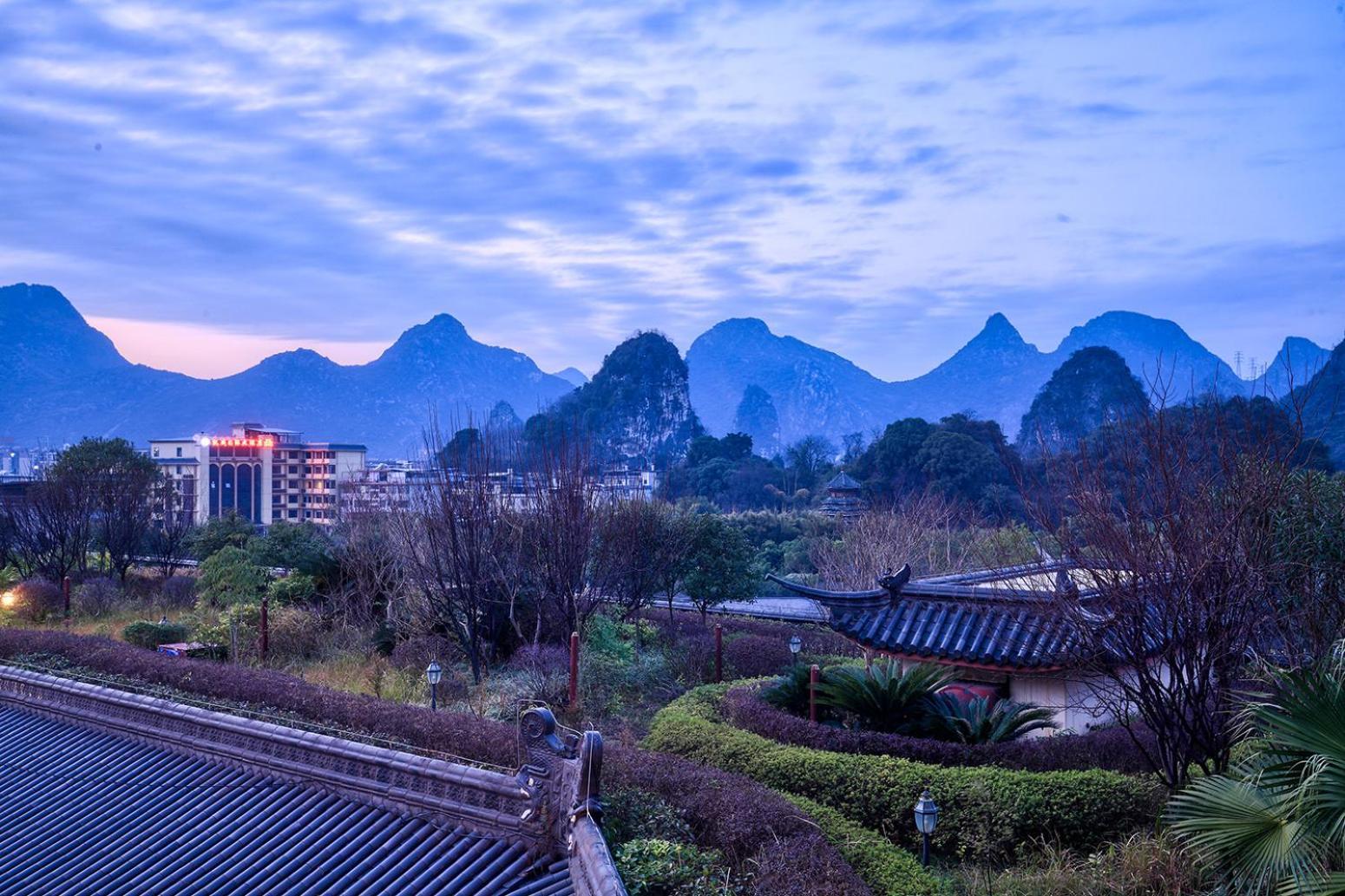 Grand Bravo Guilin Hotell Exteriör bild