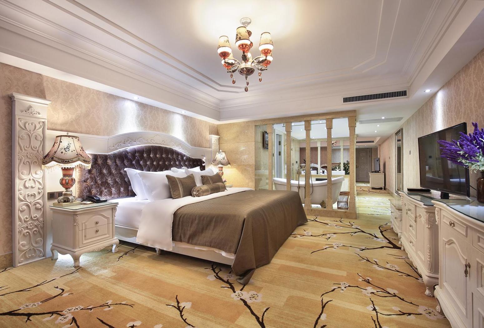 Grand Bravo Guilin Hotell Exteriör bild